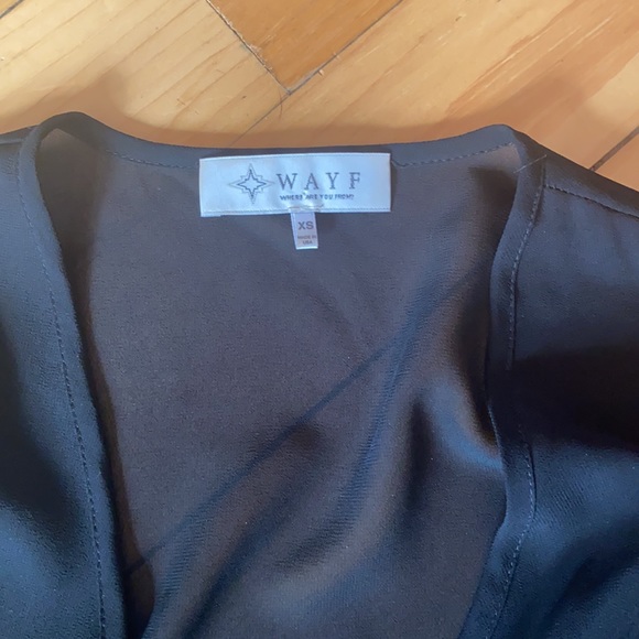 Wayf Blouse - Picture 2 of 2